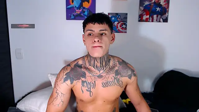 Chat +18 de danilohot_19 ao vivo
