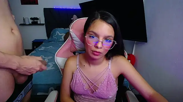 jessi_and_boy Adlı Modelin Canlı XXX Sohbeti