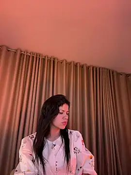 Aliinak's Live XXX Chat