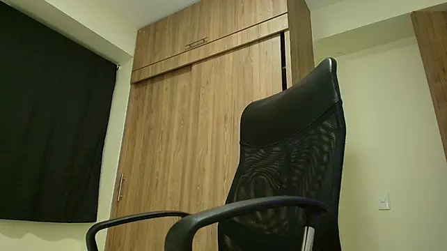 XXX chat uživo modela bruno_miller_