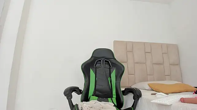 emily_lean_'s Live XXX Chat