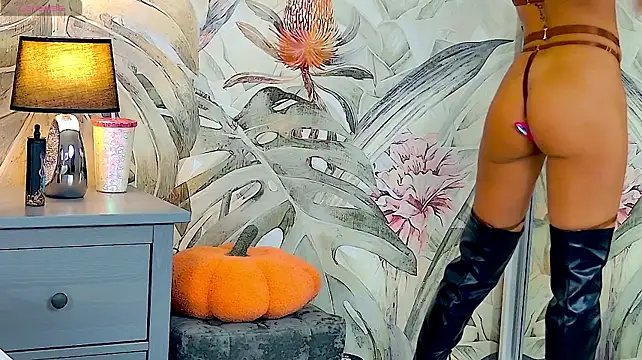 GoldCherry7's Live XXX Chat