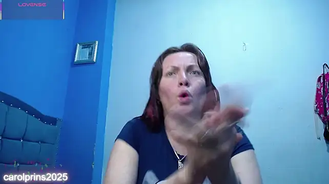 carolinhe26 Chat XXX in diretta