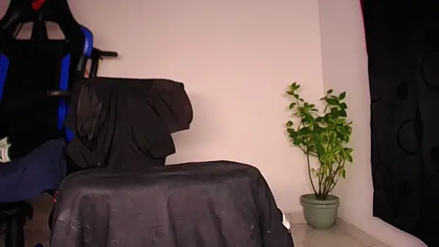 Czat XXX na żywo – MAXJONES_2