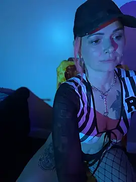 צ'אט XXX בשידור חי של MarlaFknSinger