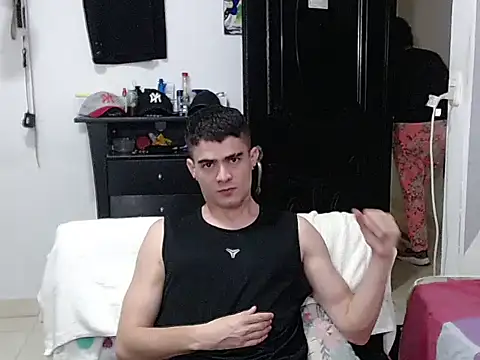Zac_Efront – Naživo XXX chat