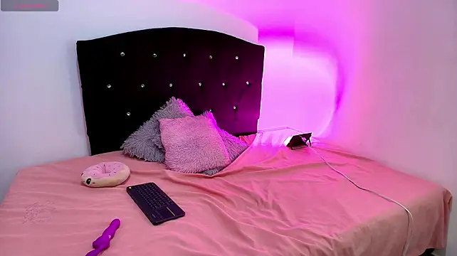 Sara__Velvet Chat XXX in diretta