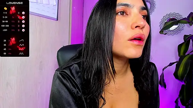 mia_lott's Live XXX Chat