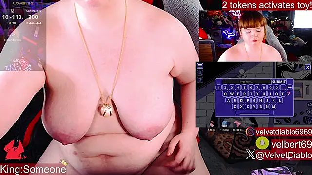 VelvetDiablo's Live XXX Chat