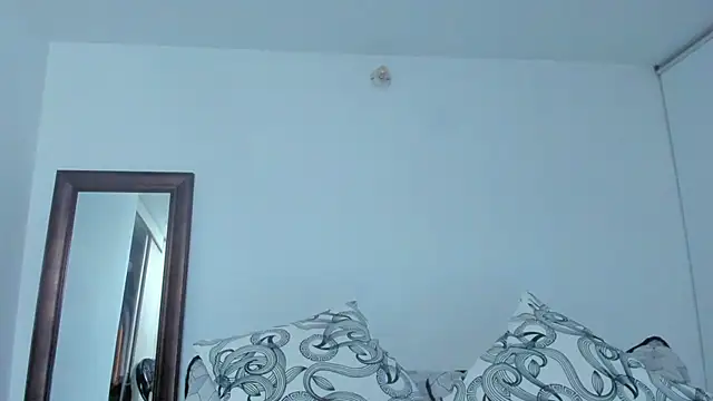 Chat XXX en directo de KingLevi01