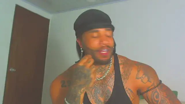 ragnar0825's Live XXX Chat