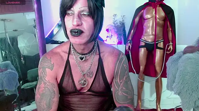LILITHMADAME élő XXX-chatje