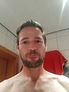 צ'אט XXX בשידור חי של janosch319