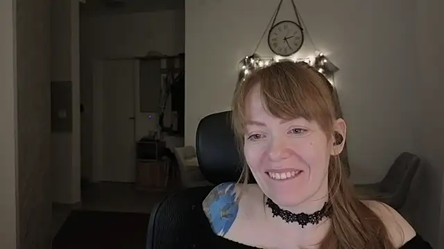 Aurora_Velvett_ Chat XXX in diretta