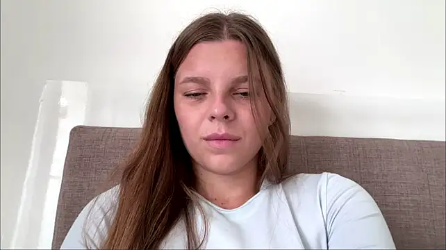 AmieLendor Adlı Modelin Canlı XXX Sohbeti