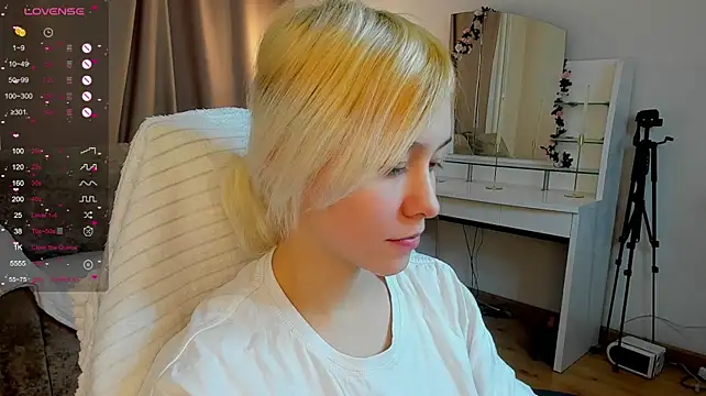 XXX chat uživo modela EmilyTrase