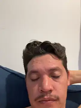צ'אט XXX בשידור חי של michael877675