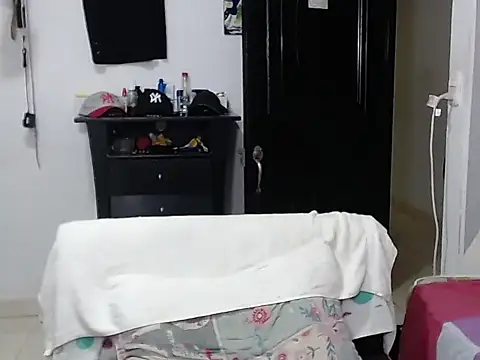 Chat +18 de Zac_Efront ao vivo