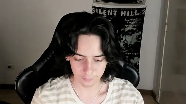 Chat +18 de sai_l01 ao vivo