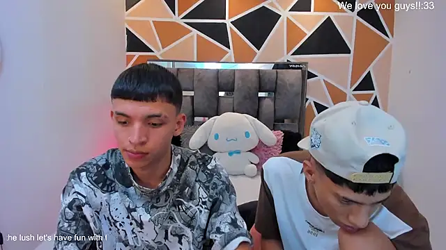 Juan_Nd_Steven 라이브 XXX 채팅