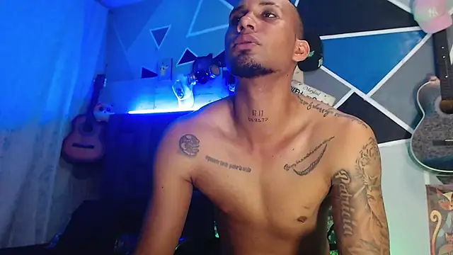 Show modela MagnusFrost na web-kameri