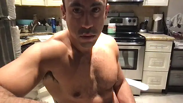 دردشة BigGuyMuscle الجنسية المباشرة