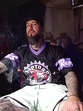 แชท XXX สดของ Beardedtattood