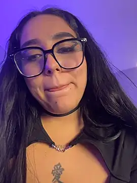 Chat XXX en directo de KatlynRous