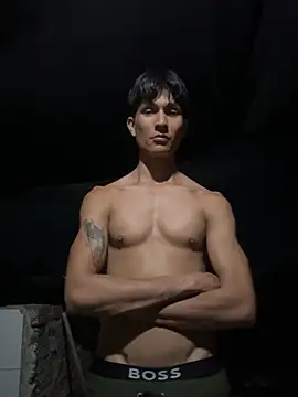 Онлайн чат XXX Tyler1999