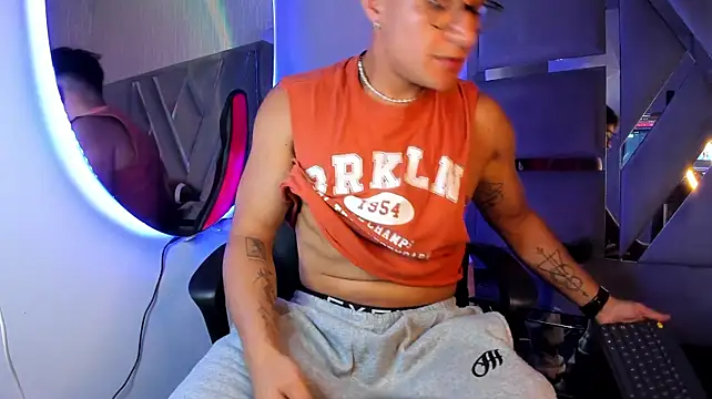 Chatroom XXX en direct de Hassbyd