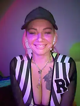 Czat XXX na żywo – MarlaFknSinger