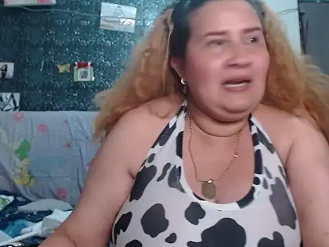 Chat XXX en directo de Perla1981--