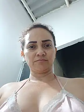 Amanda39 Chat XXX live