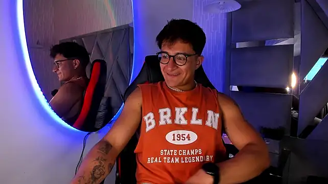 Chat XXX en directo de Hassbyd