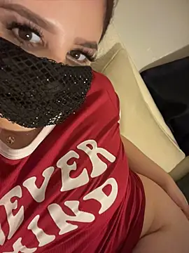 GLAMOUR-1n Live XXX chat