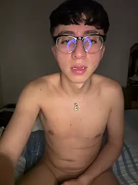 Онлайн чат XXX CamiRojas_boy