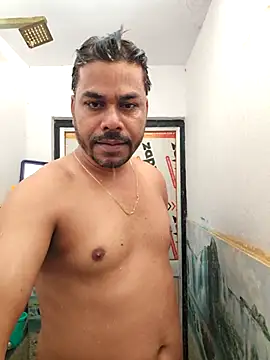 Chat XXX ao vivo de Raaz_5690