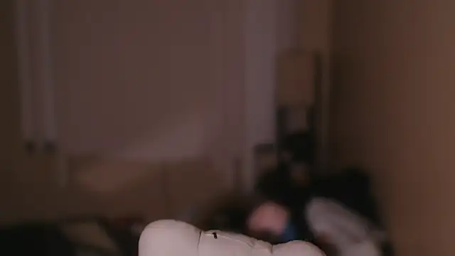 צ'אט XXX בשידור חי של 100J