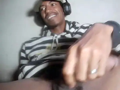 Chatroom XXX en direct de AlbertBigCock