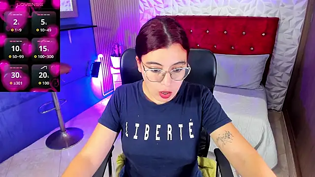 allison_mc's Live XXX Chat