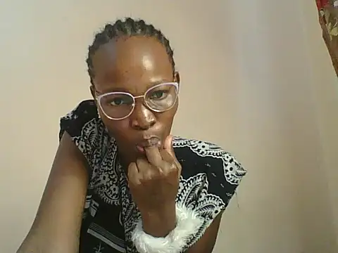 Mimo254's Live XXX Chat
