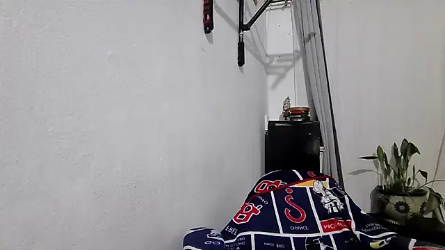 XXX chat uživo modela JBond007BBC