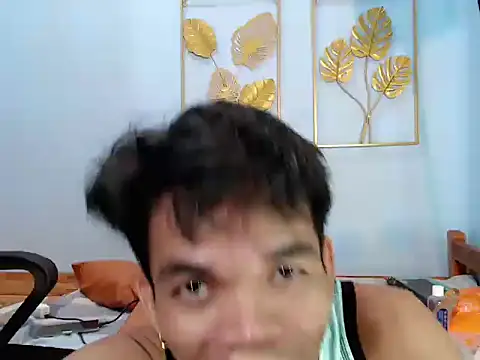 Natsboii 即時 XXX 聊天