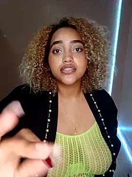CarnalScandal's Live XXX Chat