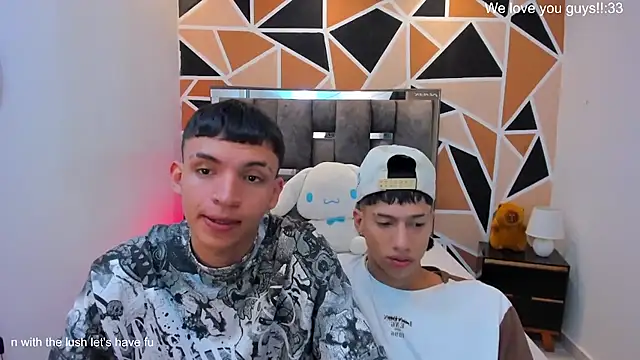 Онлайн чат XXX Juan_Nd_Steven