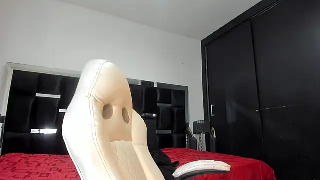 Miranda_bigcock3 XXX чат на живо