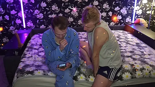 Vuittonn Live XXX chat