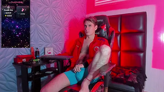 Mikesub_ Adlı Modelin Canlı XXX Sohbeti