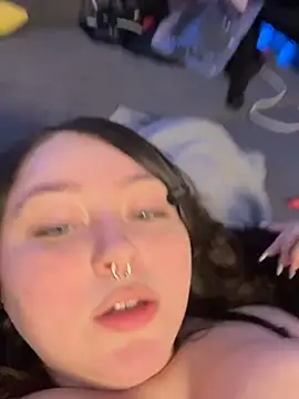 Evemeqt's Live XXX Chat