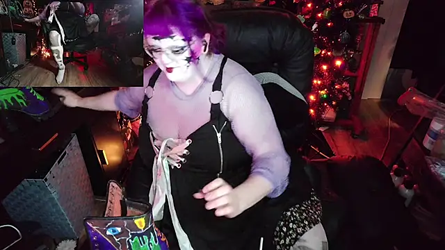 Sinstresshemlock's Live XXX Chat